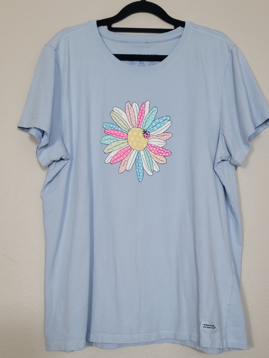 Life Is Good Tops - Life Is Good Crusher Short Sleeve T-Shirt Size XL Sunflower Ladybug Graphic Cott